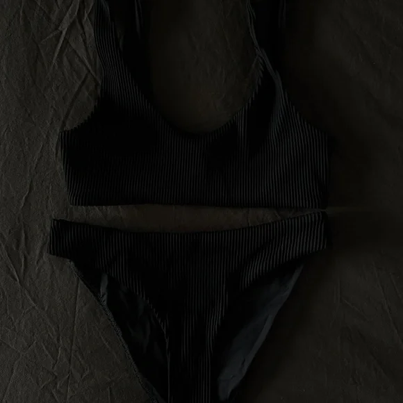 COS Ribbed Black Bikini Set - Picture 3 of 5